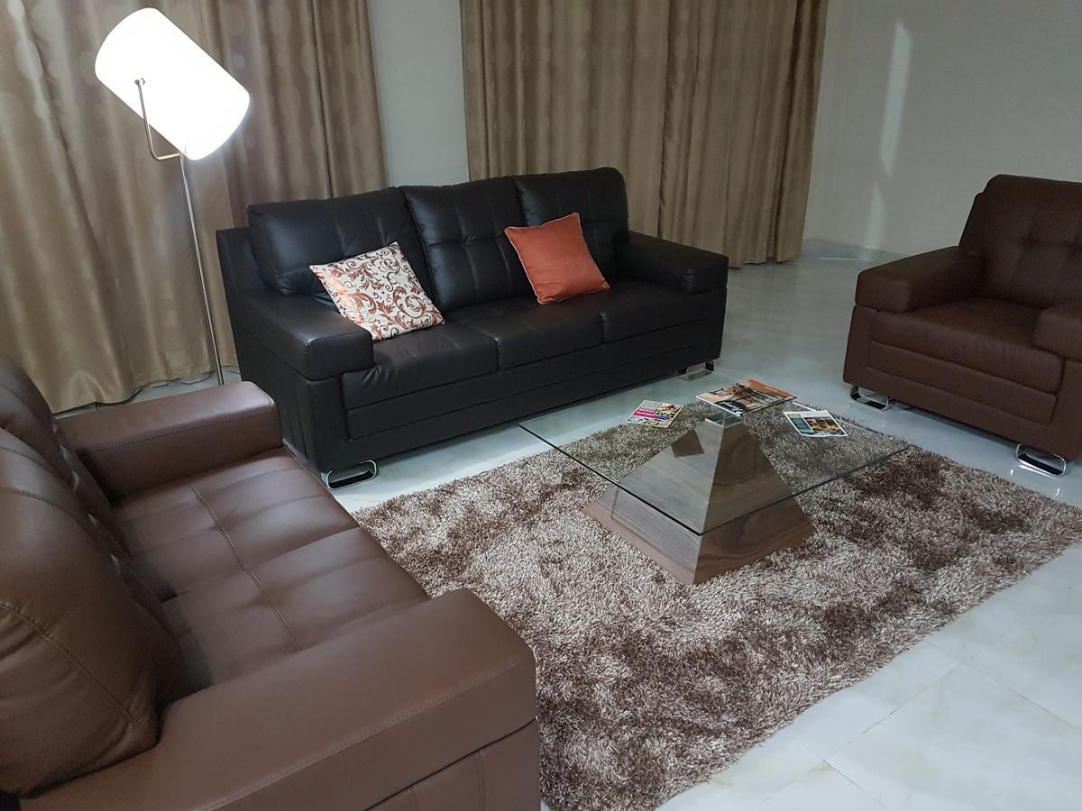 Hotel Bella Riva Kinshasa Bagian luar foto