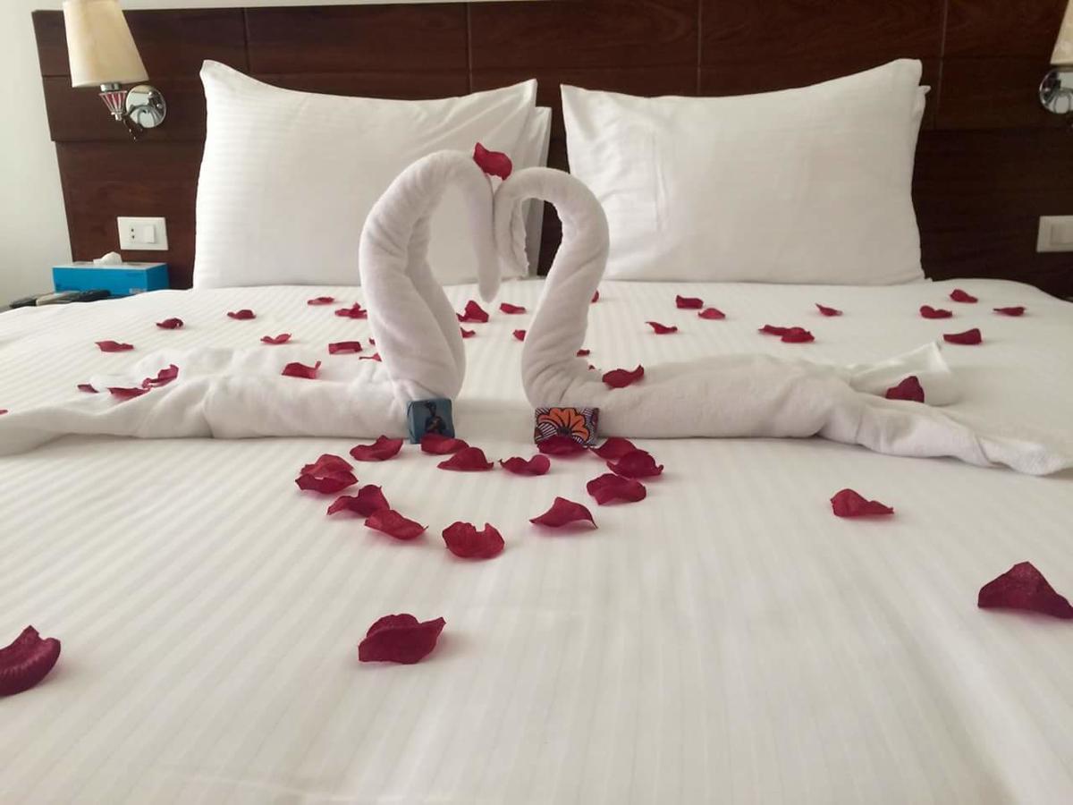 Hotel Bella Riva Kinshasa Bagian luar foto