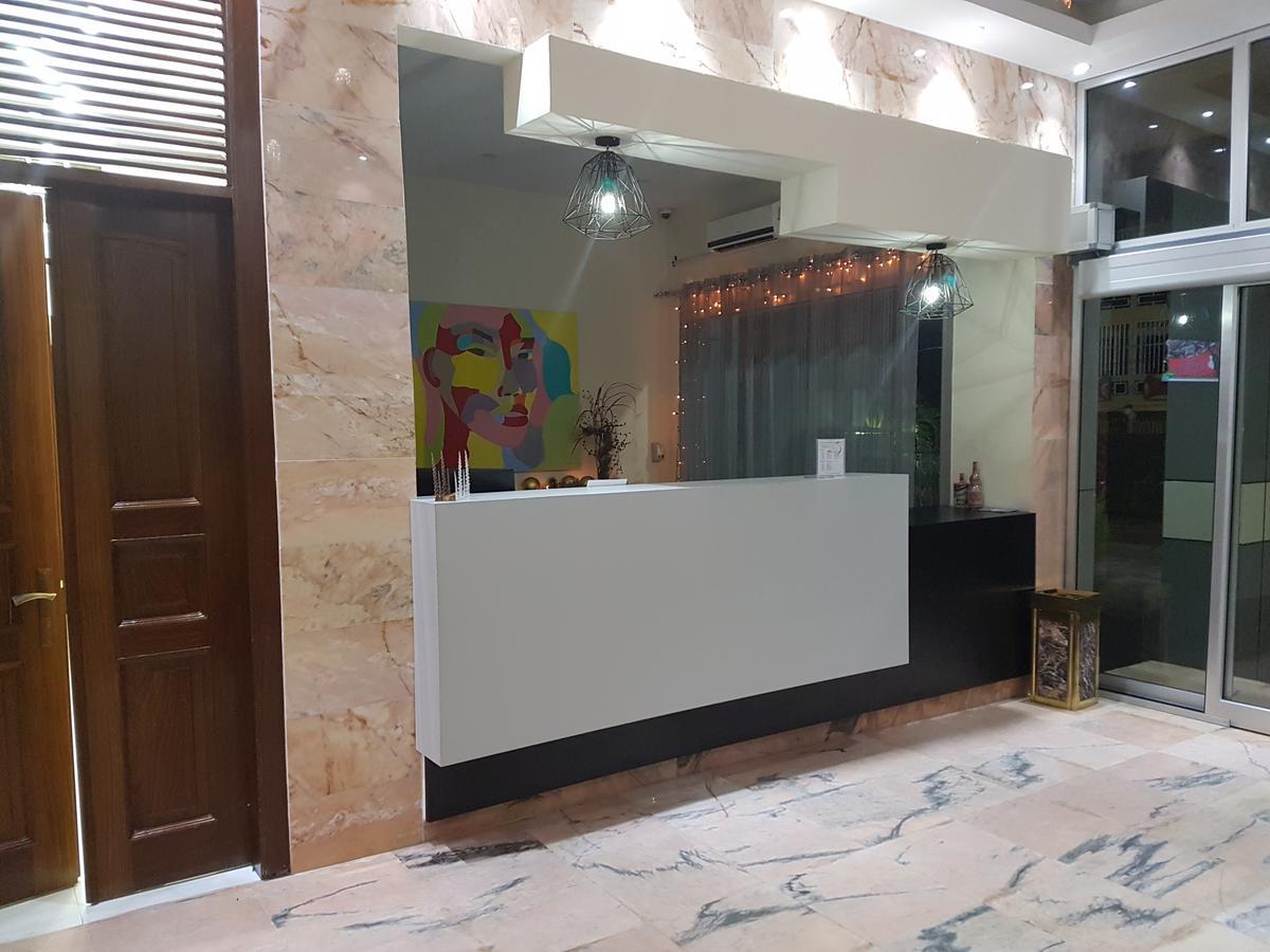 Hotel Bella Riva Kinshasa Bagian luar foto