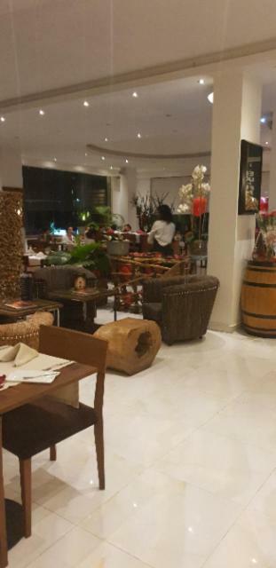 Hotel Bella Riva Kinshasa Bagian luar foto